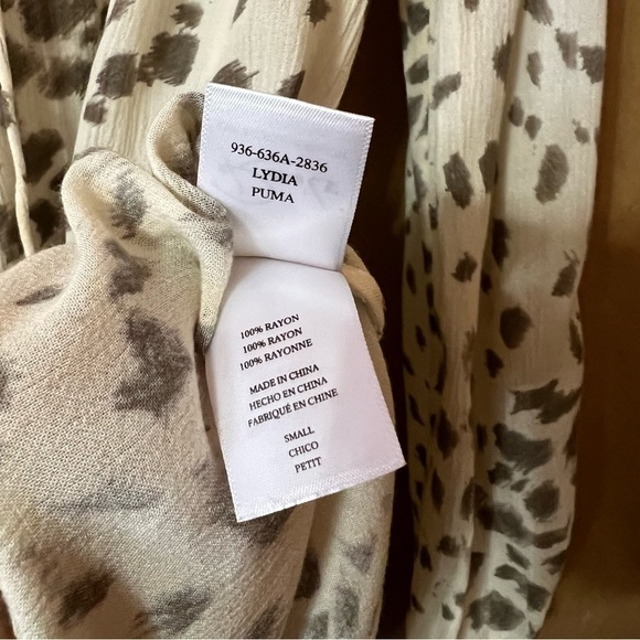 Rails | Lydia Top in Puma Ruffle Neck Tie Popover Top Rayon Chiffon Size S - Picture 12 of 13